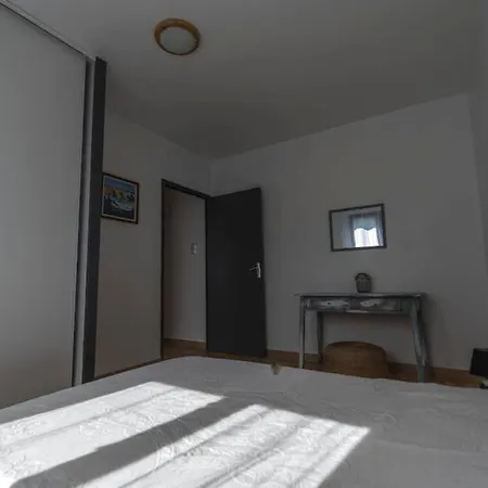Apartment Grand Rez De Villa, Proche D'ajaccio Peri