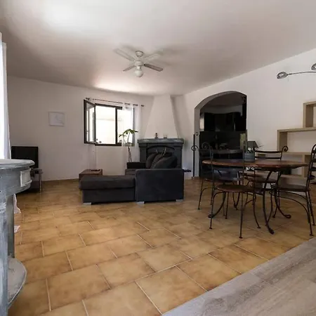 Grand Rez De Villa, Proche D'ajaccio Apartment Peri