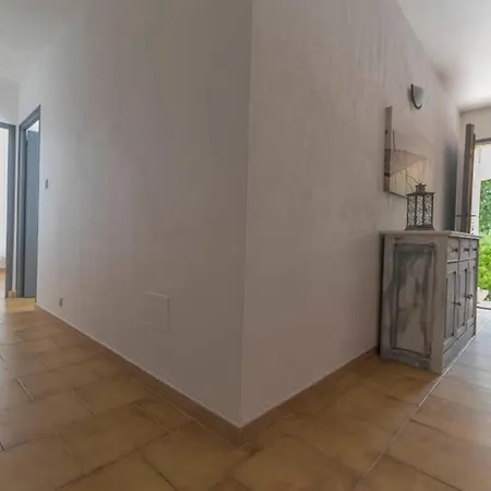 Grand Rez De Villa, Proche D'ajaccio *